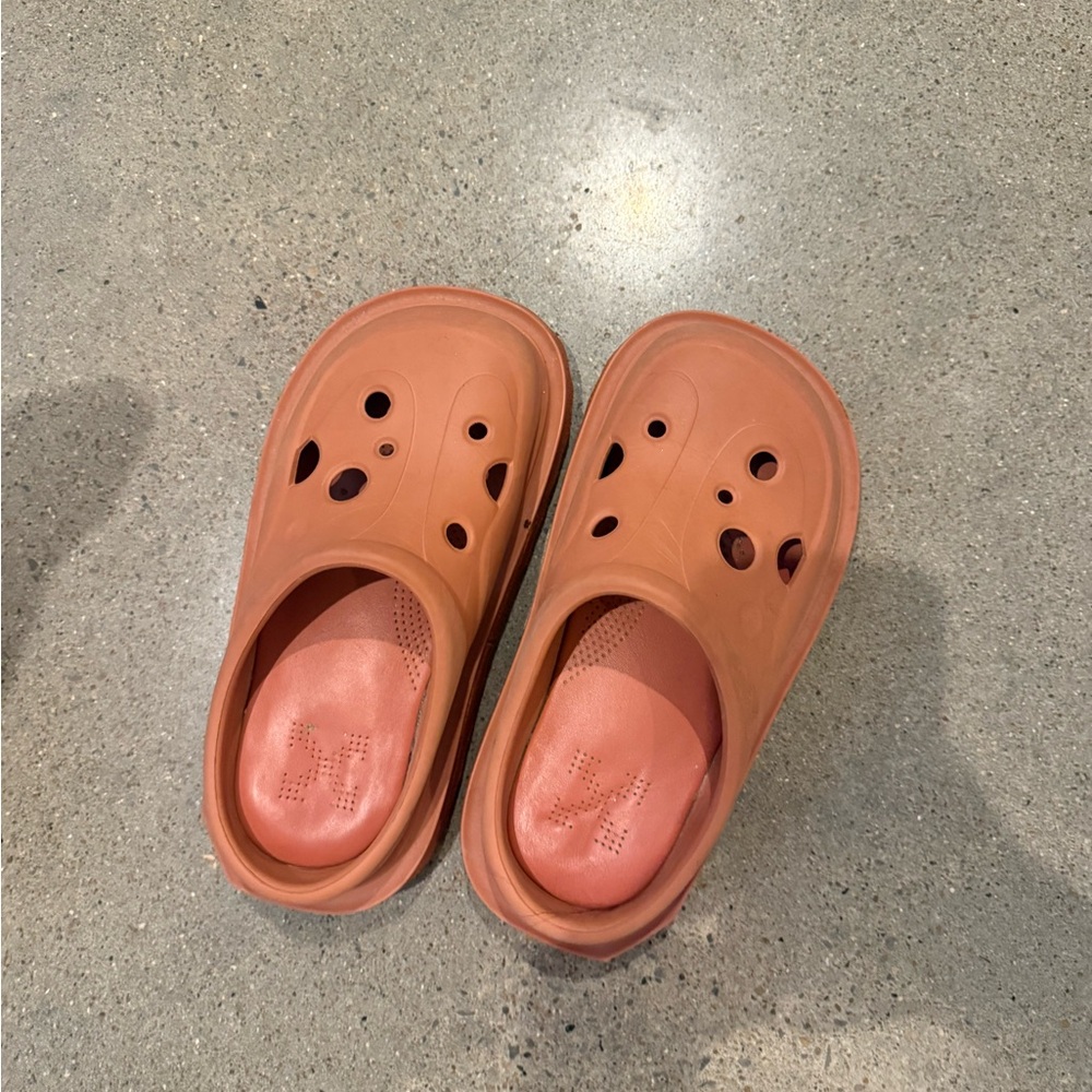 Off-White Meteor Sponge Clogs
